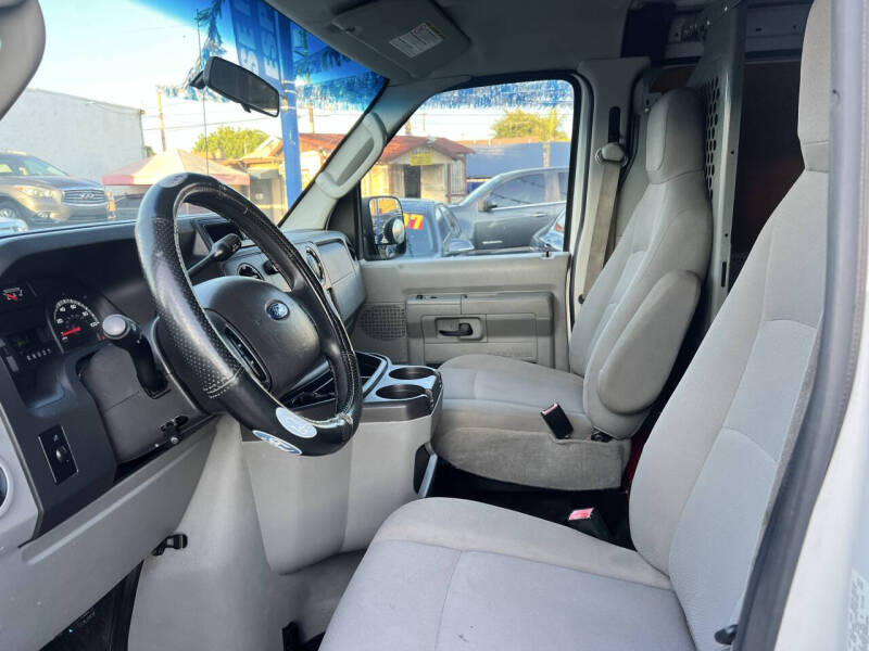 2013 Ford E-Series E-250