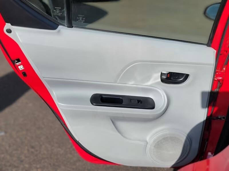 2013 Toyota Prius c Three