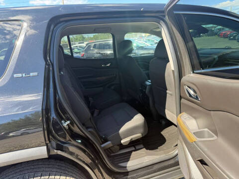2022 GMC Acadia SLE
