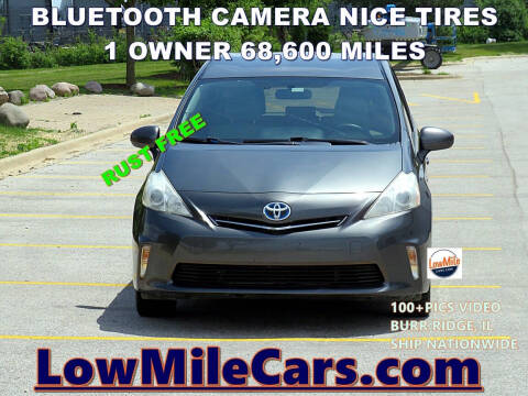 2014 Toyota Prius v Two