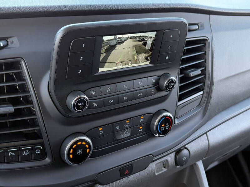 2025 Ford Transit 250