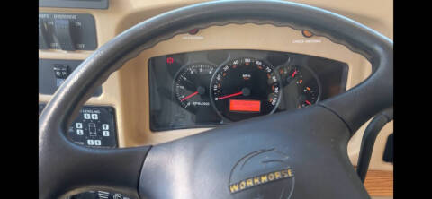 2003 Winnebago Adventurer