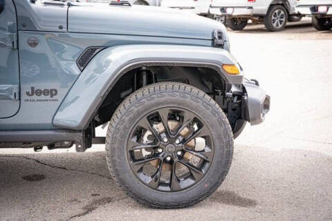 2025 Jeep Gladiator NightHawk