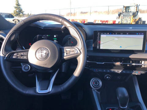 2024 Alfa Romeo Tonale Hybrid Ti