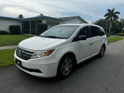 2011 Honda Odyssey for sale at SOLANOS & SANCHEZ AUTO SALES C in Hollywood FL