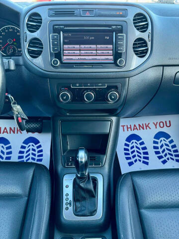 2012 Volkswagen Tiguan SEL 4Motion