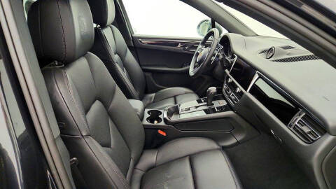 2024 Porsche Macan S