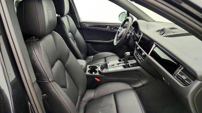 2024 Porsche Macan S