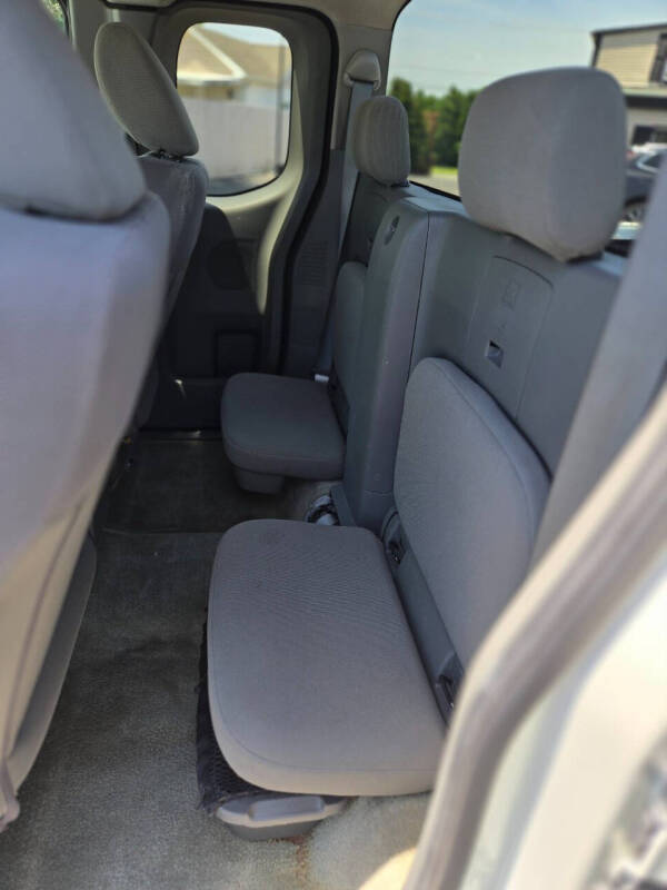 2015 Nissan Frontier S