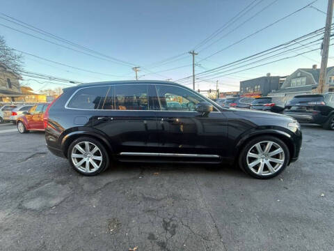 2017 Volvo XC90 T8 eAWD Inscription