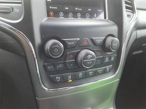 2020 Jeep Grand Cherokee Laredo E