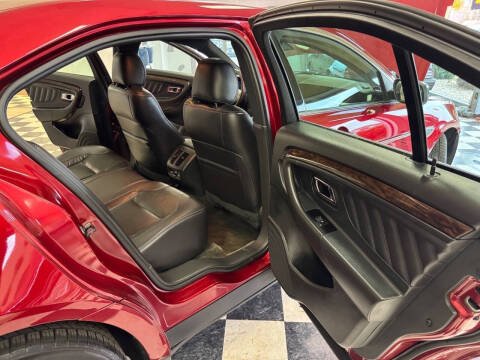 2015 Ford Taurus Limited