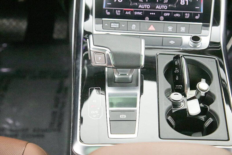 2023 Audi Q8 quattro Premium Plus 55 TFSI