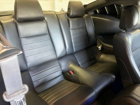 2013 Ford Mustang V6 Premium