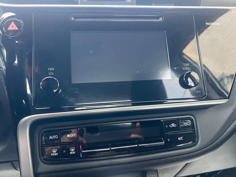 2017 Toyota Corolla LE