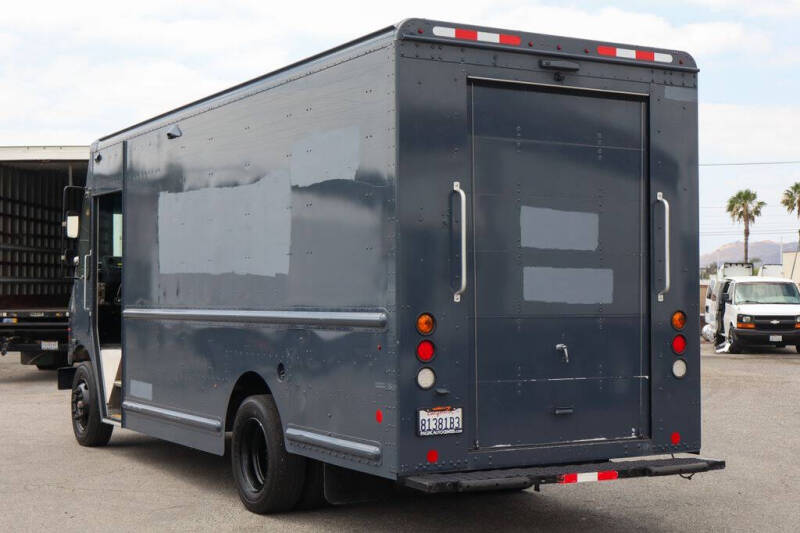 2021 Freightliner MT45 Chassis