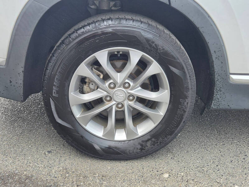 2019 Hyundai Santa Fe SEL 2.4L