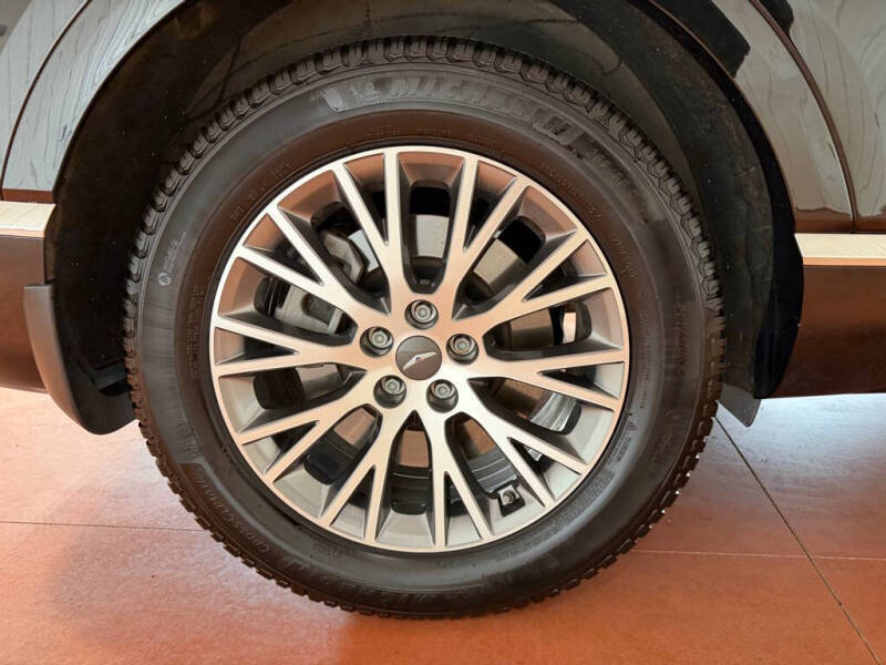 2023 Genesis GV80 2.5T