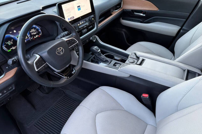 2024 Toyota Grand Highlander Hybrid Limited