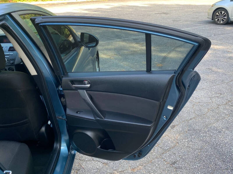 2010 Mazda MAZDA3 i Sport