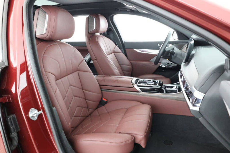 2024 BMW i7 eDrive50