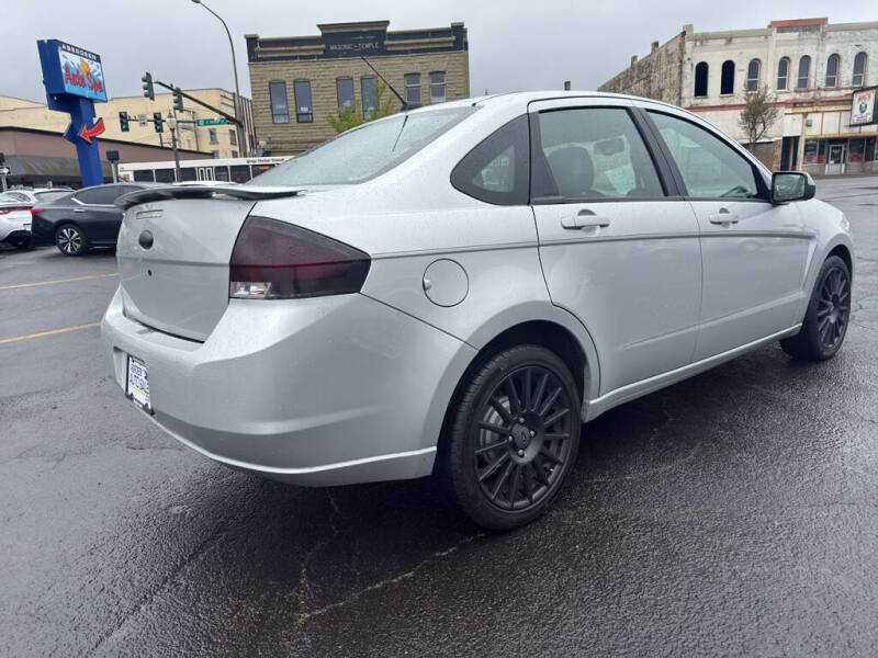 2009 Ford Focus SES