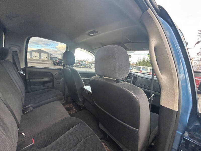 2004 Dodge Ram 1500 SLT