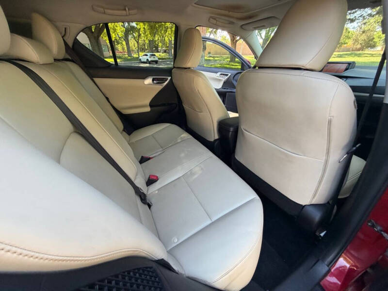 2011 Lexus CT 200h