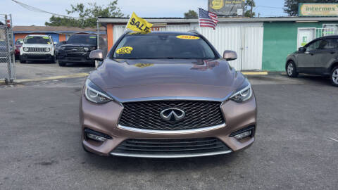 2018 Infiniti QX30 Premium