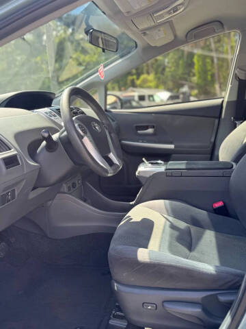 2014 Toyota Prius v Three