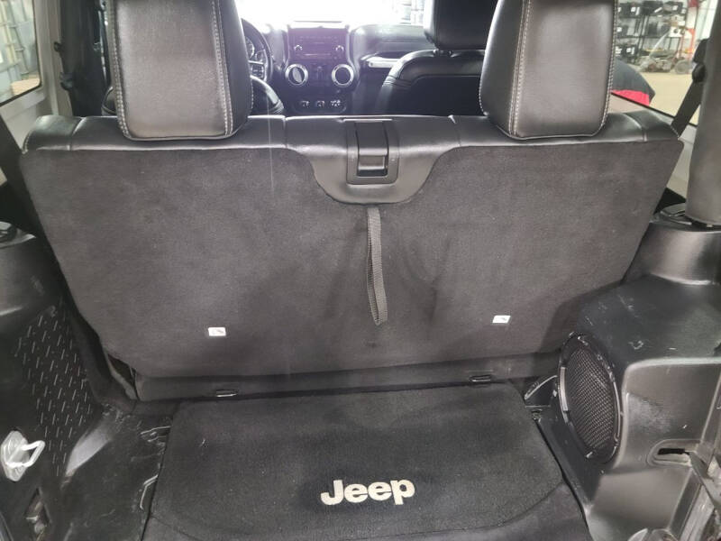 2013 Jeep Wrangler Sahara