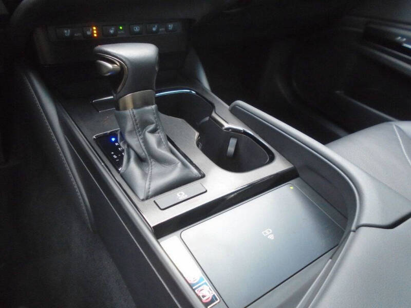 2023 Lexus ES 350 Ultra Luxury