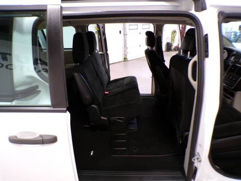 2016 Dodge Grand Caravan American Value Package
