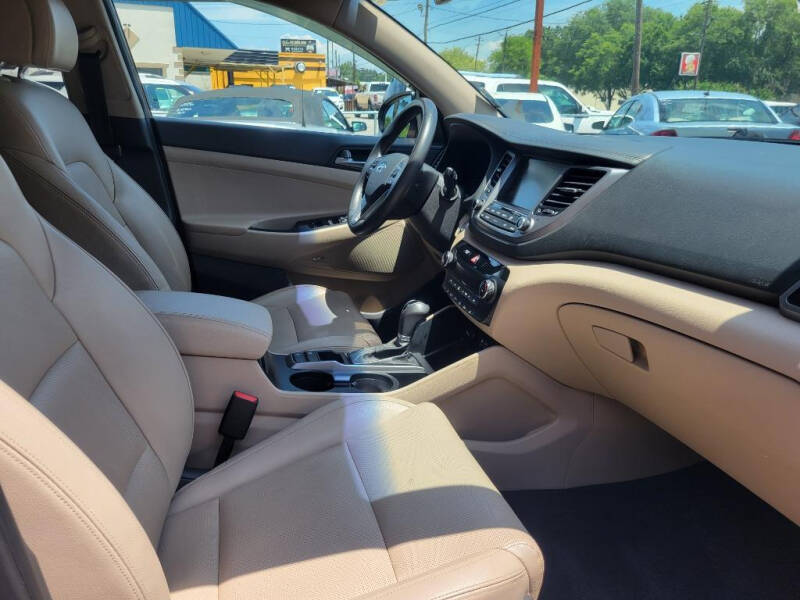 2017 Hyundai Tucson SE