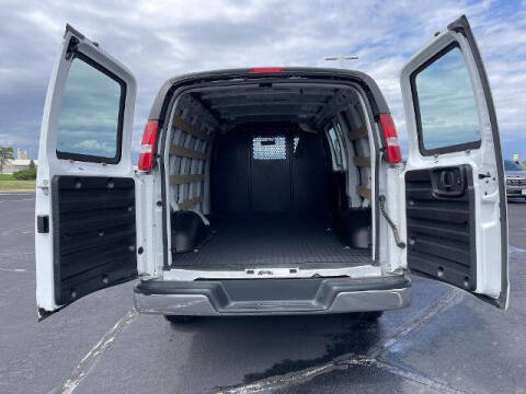 2024 Chevrolet Express 2500