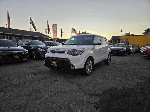2016 Kia Soul +