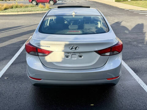 2015 Hyundai Elantra SE