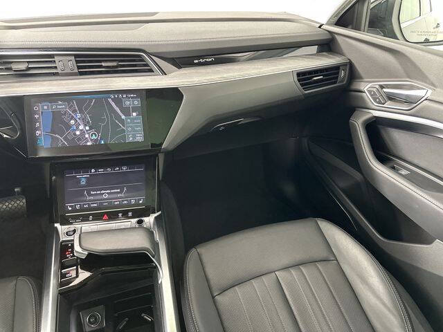 2023 Audi e-tron quattro Premium Plus