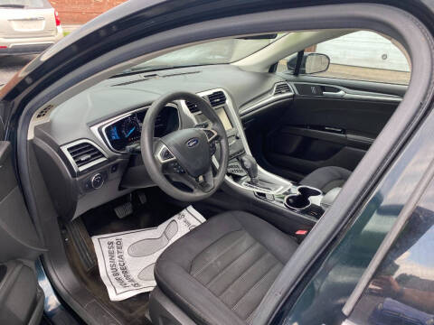 2014 Ford Fusion SE