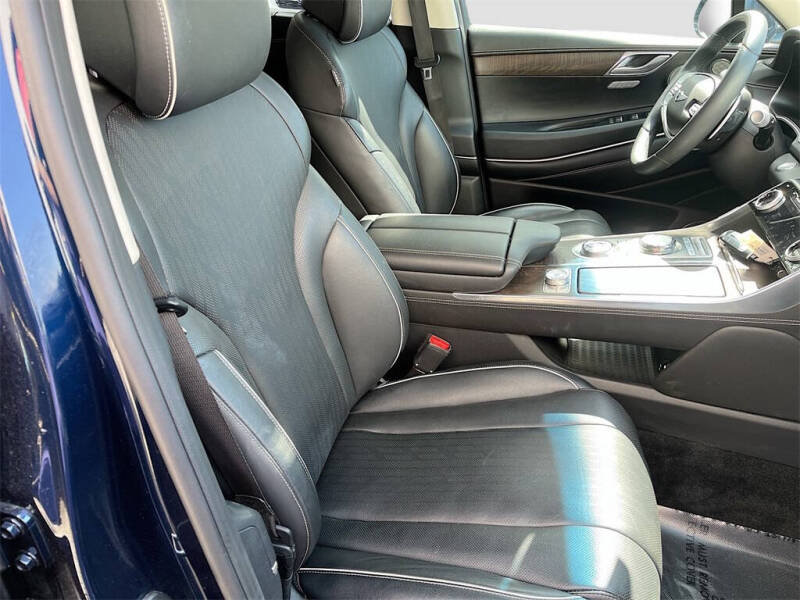 2023 Genesis GV80 2.5T