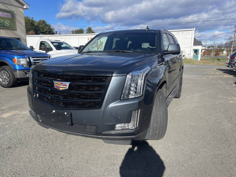 2019 Cadillac Escalade Luxury's photo