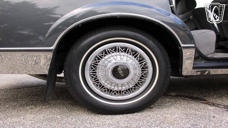 1986 Lincoln Town Car