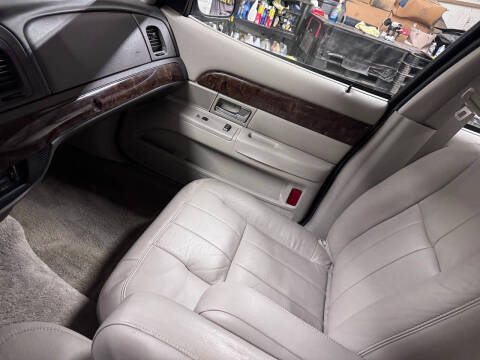 2011 Mercury Grand Marquis LS