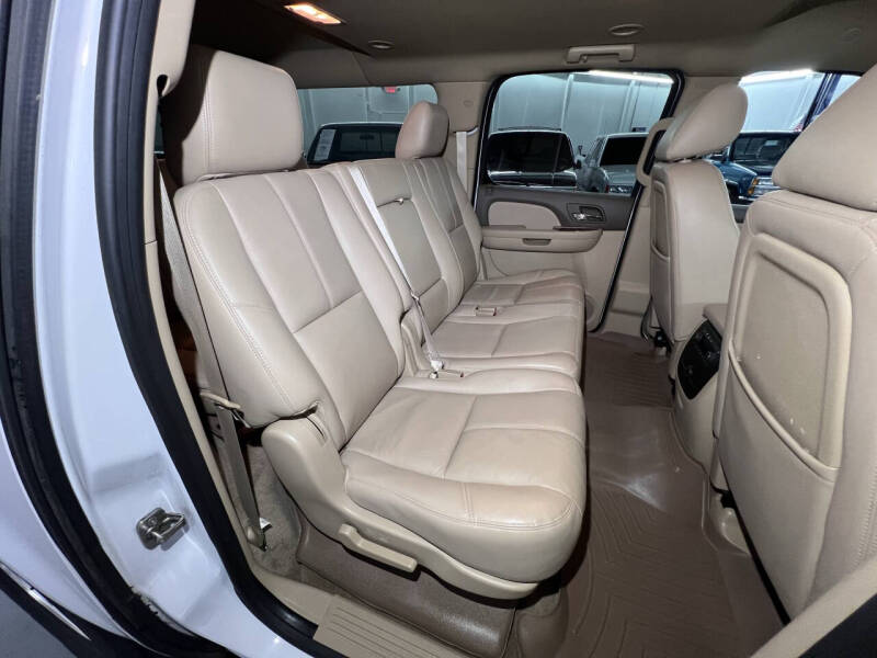 2012 Chevrolet Suburban LT