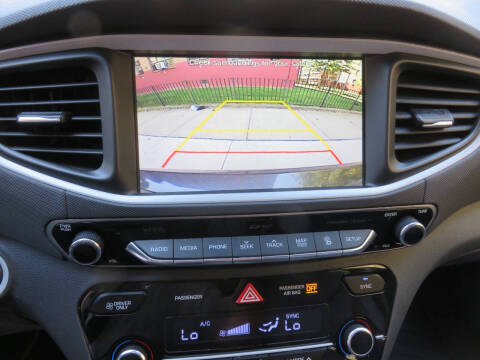 2017 Hyundai Ioniq Hybrid Limited