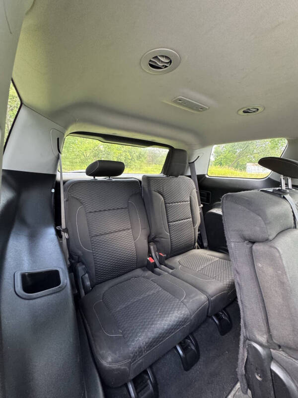 2017 GMC Acadia SLE-2