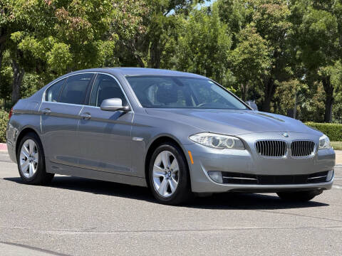 2012 BMW 5 Series 528i