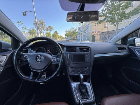 2017 Volkswagen Golf Alltrack