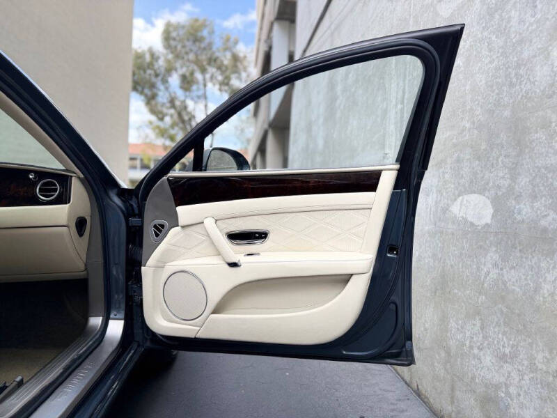 2016 Bentley Flying Spur V8