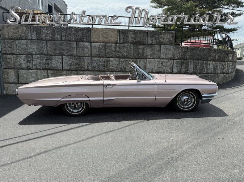 1964 Ford Thunderbird